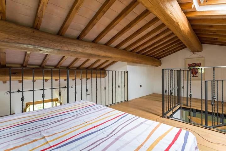 Location de vacances pour 8 personnes, avec vue ainsi que jardin et piscine, animaux acceptés à Foligno - 2