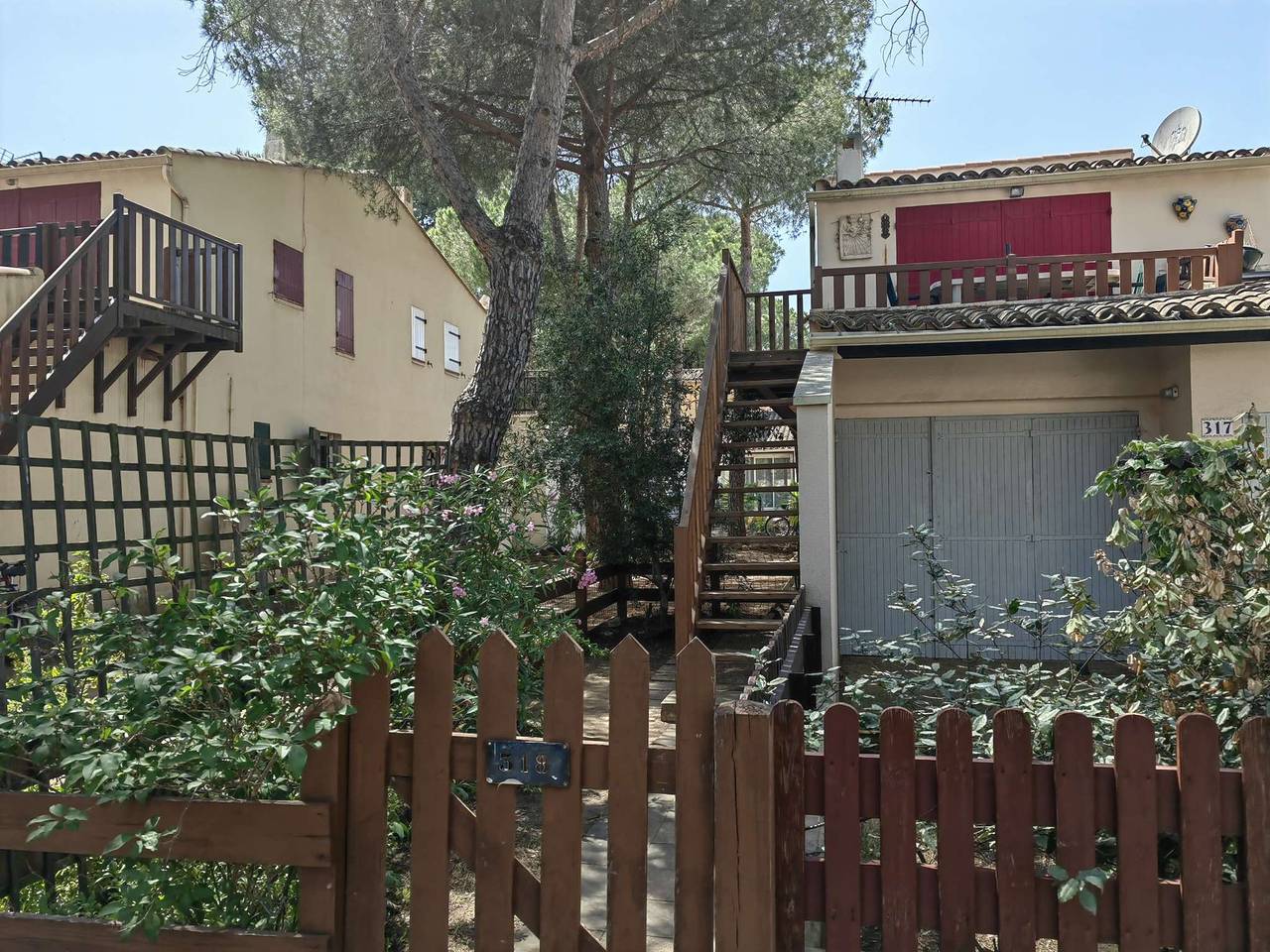 Entire studio, Joli studio cabine avec terrasse au calme pour 4 personnes avec parking in Cap d'Agde, Agde