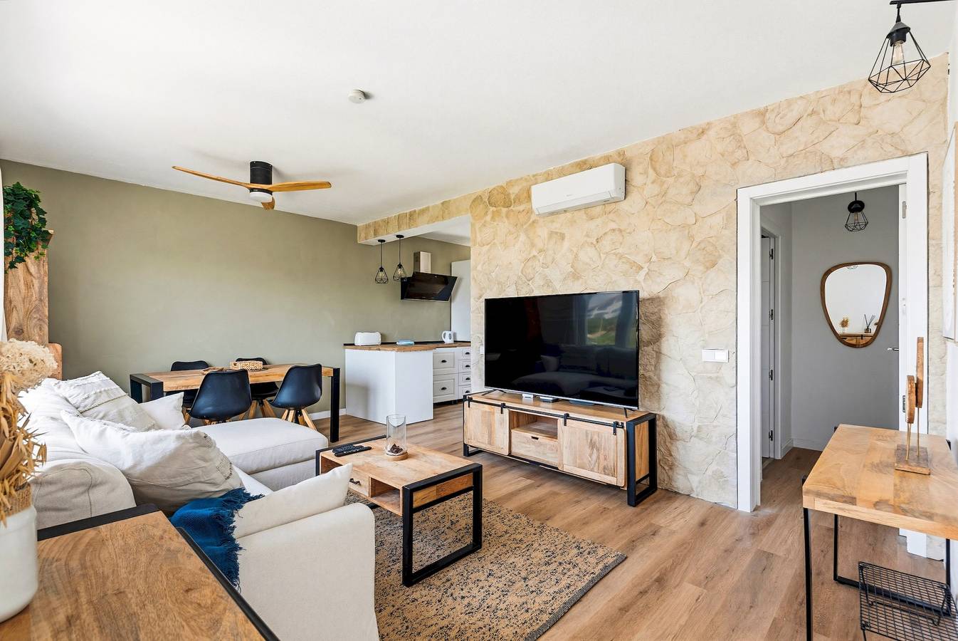 Apartamento entero, El Escape - Terrace and swimming pool - Menorca in Cala en Porter, Municipio de Alaior