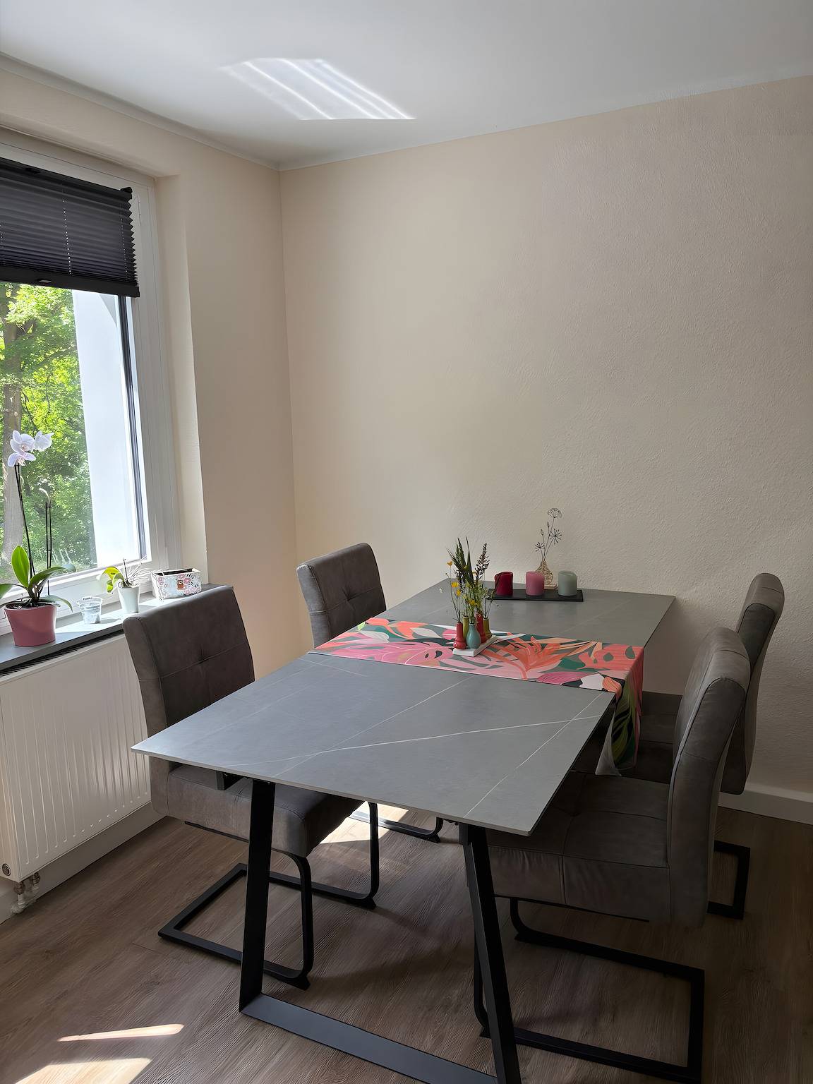 Entire apartment, Apartment 'Wohnung 3' with Shared Terrace, Shared Garden and Wi-Fi in Bad Karlshafen, Hessisches Bergland