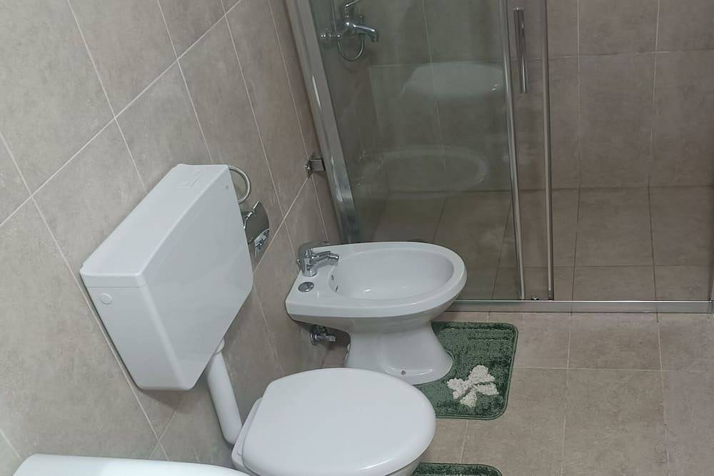 Apartamento entero, \"Bari Cottage\" Casa turistico 2-bedroom apartment in charming Bari with Ac, Wifi in Bari, Region de Bari