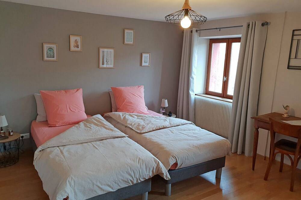 Mountain guest rooms, pets allowed in Ventron, Parco naturale regionale dei Ballons des Vosges