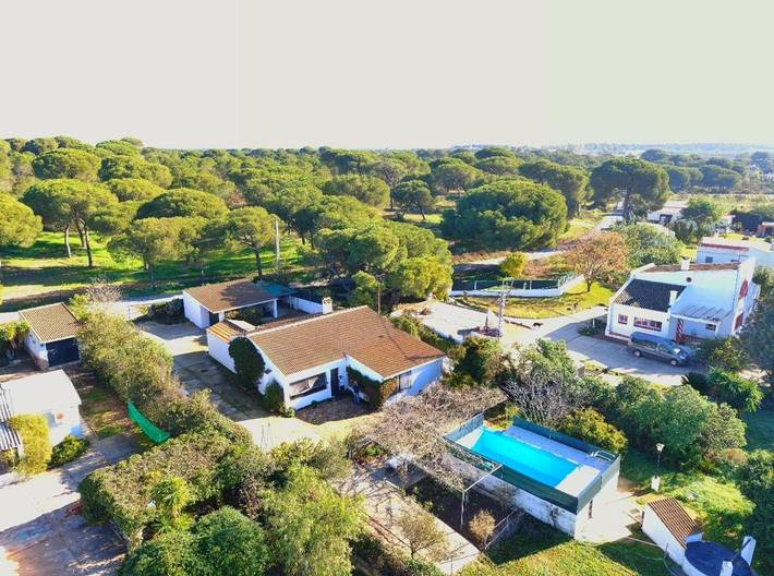 Casa rural para 7 personas, con vistas además de piscina y jardín en Aljaraque