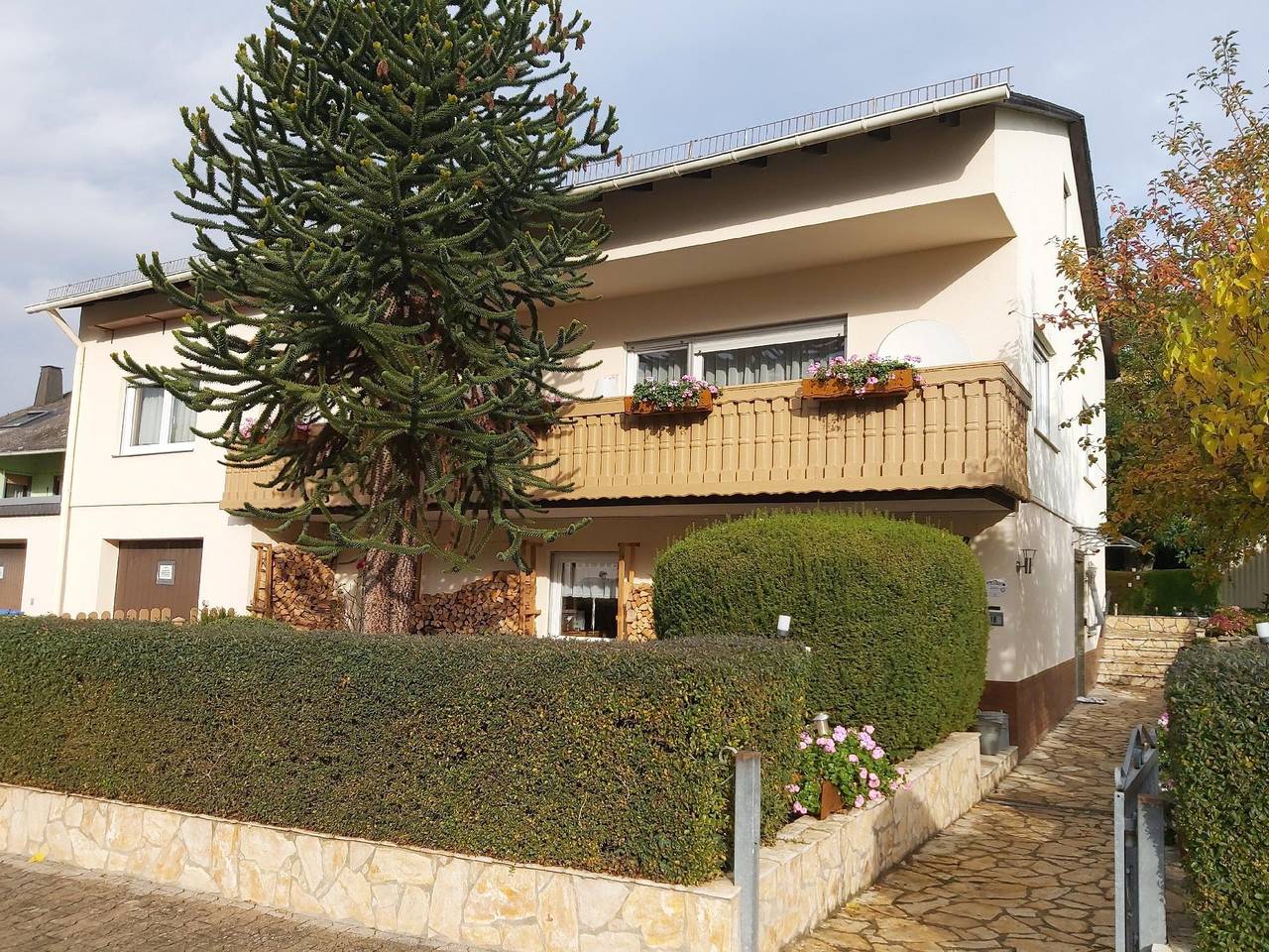 Ganze Ferienwohnung, Ferienwohnung Idylle mit überdachter Terrasse in Hünfelden, Taunus