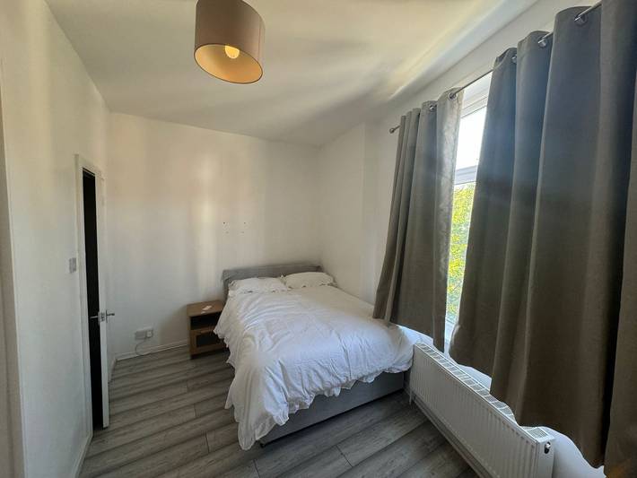 4-Bed House - Ensuite Rooms - Sleeps 8 - Parking in Mánchester, Gran Mánchester