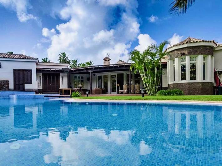 Chalet para 12 personas, con terraza y jardín en Maspalomas