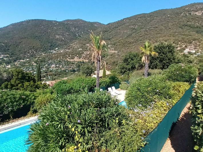 Dom dla 4 osób, z Balkon i Taras oraz Basen i Sauna w Prowansja