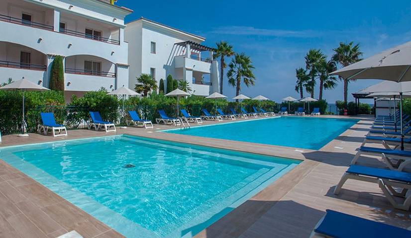 Gîte für 6 Personen, mit Terrasse und Garten sowie Pool und Ausblick auf Korsika - 3
