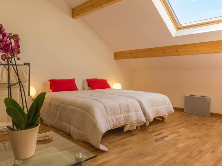 Charmantes Zimmer mit Klimaanlage in Ruhigem Weiler in Châtellenot, Beaune und Umgebung