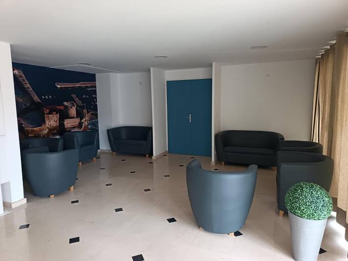 Gîte pour 3 personnes, avec terrasse et piscine dans Golf De La Nivelle - 4