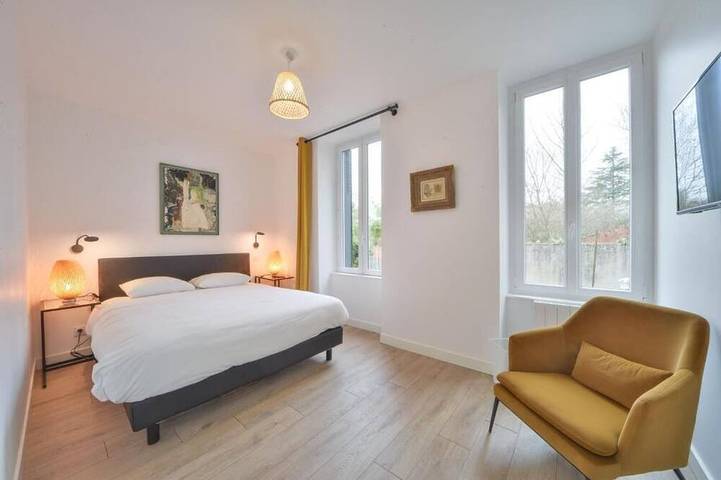 Entire apartment, Appartment the House of Hera in Vierzon, Vierzon Region