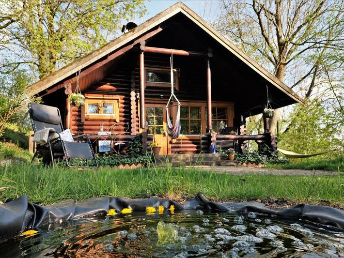 Chalet für 4 Personen, mit Balkon und Terrasse sowie Garten und Sauna im Fichtelgebirge