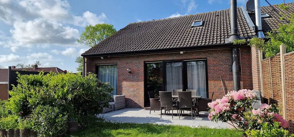 Ferienhaus für 8 Personen, mit Terrasse und Garten, mit Haustier in Holtgast