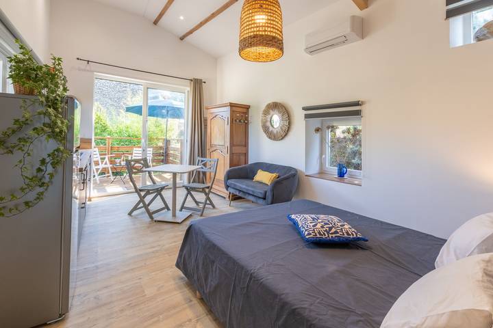 Studio pour 2 personnes, avec Jardin dans le Gard - 4