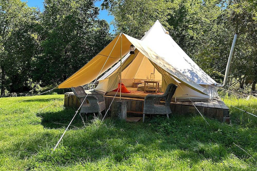 A comfortable bivouac in the heart of nature. The perfect stopover for hikers. in Redu, Libin