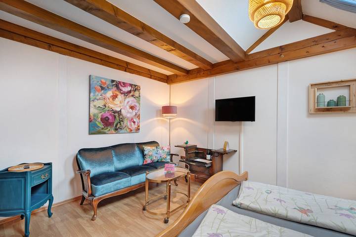 Chambre 'Spätburgunder' avec cour commune, Wi-Fi et petit-déjeuner inclus in Endingen - Kiechlinsbergen, Endingen