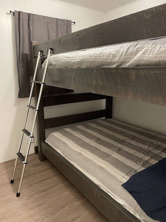 Escape to Birch Narrows Cottage on The Whitefish Chain/Includes Guest Cabin in Crosslake, Crow Wing County