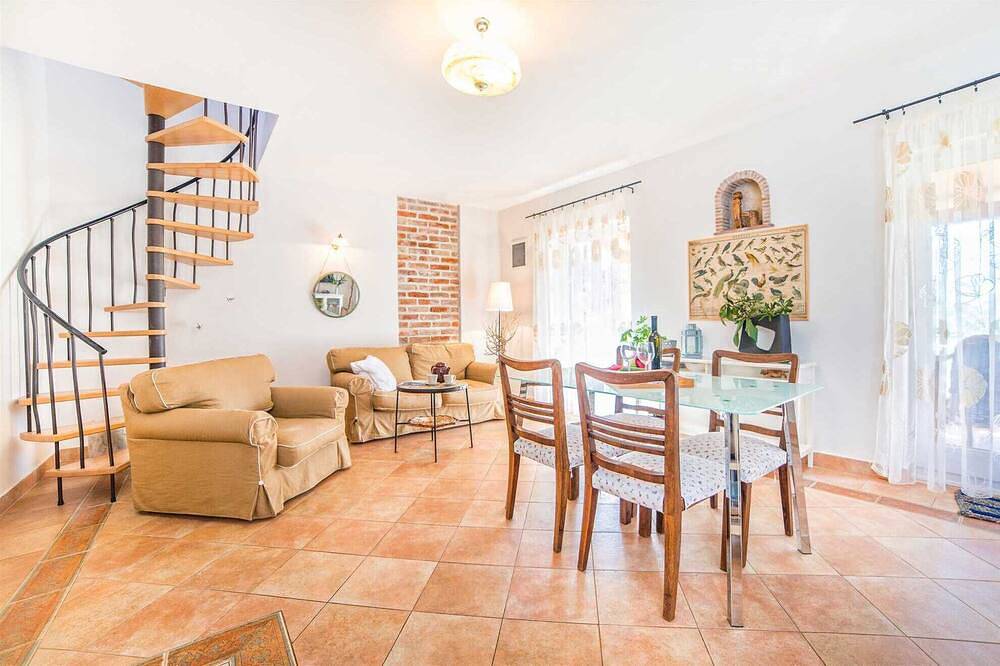 Casa Peronospora in Juricani, Umaška regija