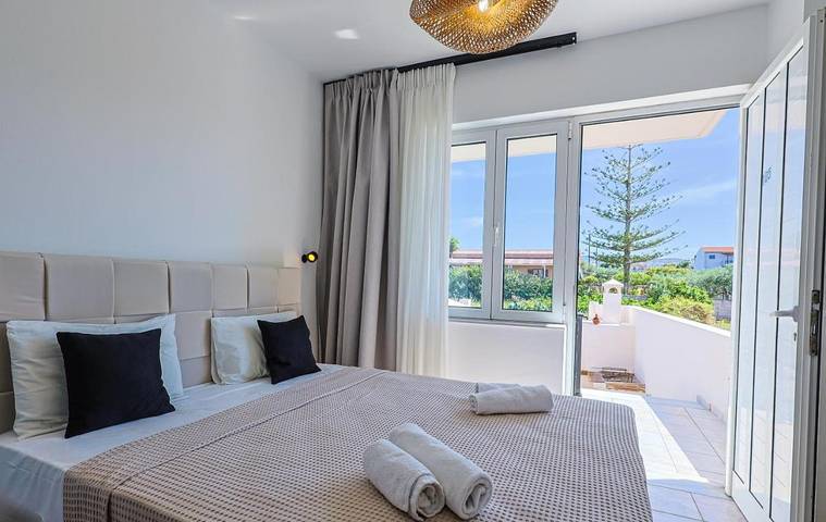 Appart’hôtel pour 2 personnes, avec piscine ainsi que terrasse et vue