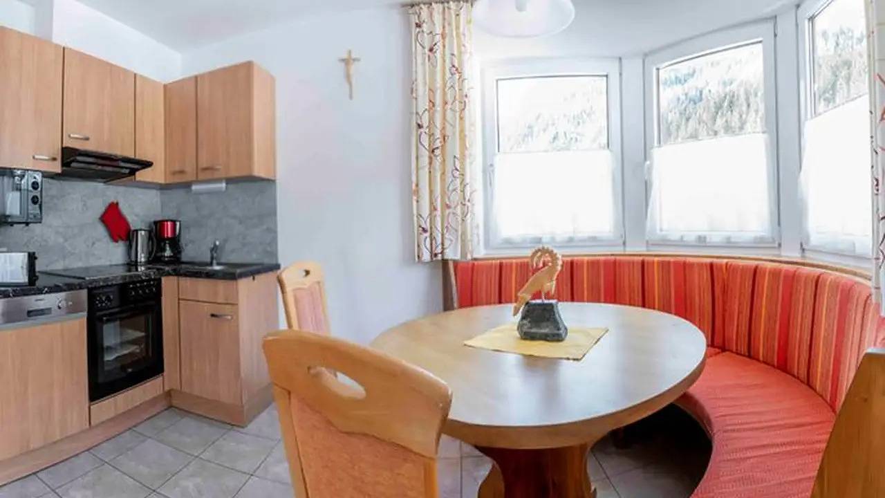 Ganze Ferienwohnung, Ferienwohnung für 4 Personen (70 m²) in St. Leonhard im Pitztal in St. Leonhard im Pitztal, Bezirk Imst