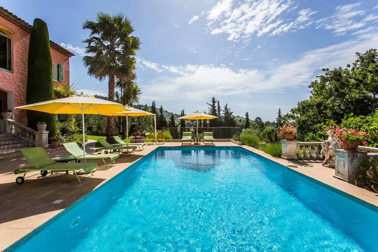 Mas Du Roc Bed & Breakfast in Grasse, Côte méditerranéenne (France)