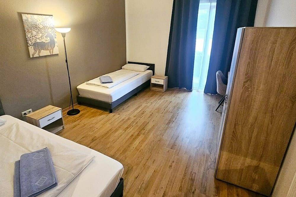 Ganze Wohnung, 1 Zimmer/room in Oberschleißheim, Oberbayern