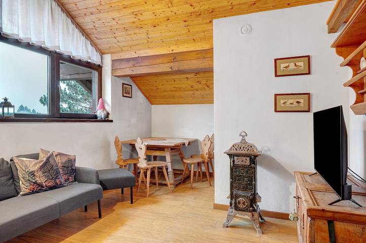 Ferienwohnung für 4 Personen, mit Balkon in den Dolomiten