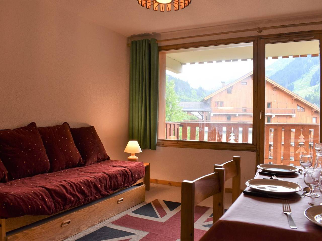 Ganze Wohnung, Studio für 4 in Méribel, nahe Pisten, Balkon, Skiraum, keine Haustiere in Méribel, Les Allues