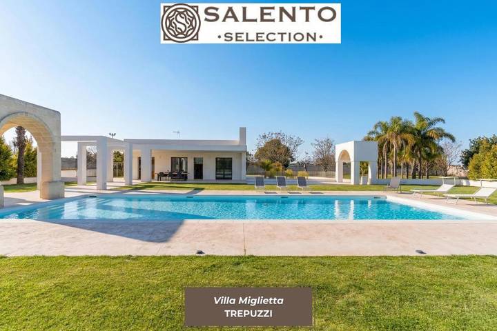 Villa per 10 persone, con idromassaggio e giardino nonché piscina a Trepuzzi