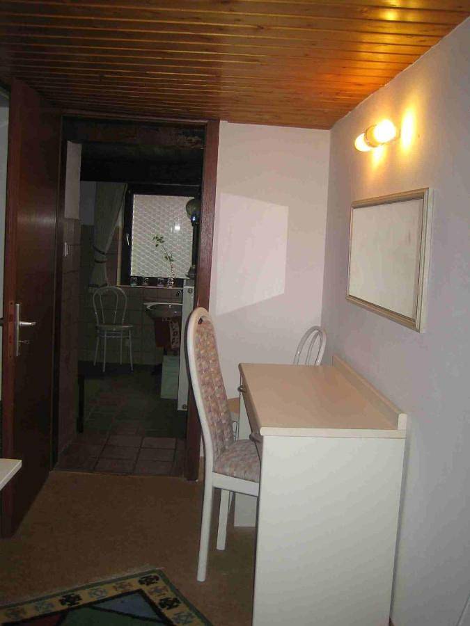 Ferienwohnung für 4 Personen, mit Terrasse und Garten sowie Sauna und Ausblick in Braunfels - 2