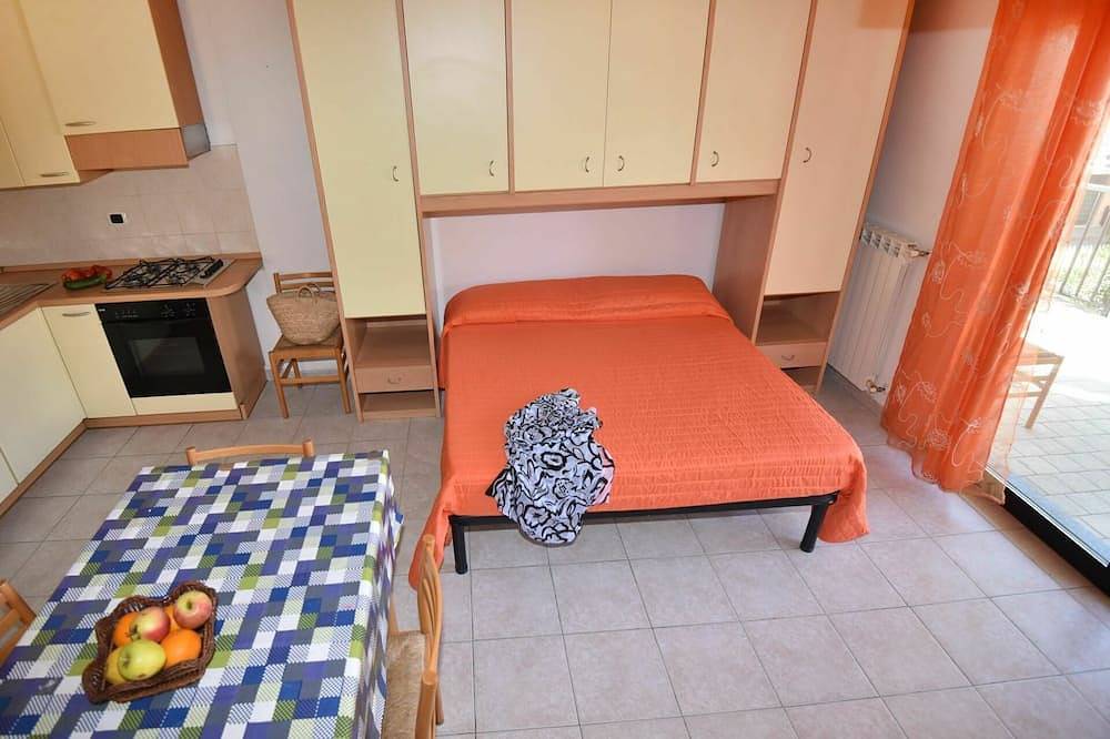 Apartamento entero, Acogedor apartamento para 3 personas con Wifi, Tv, terraza, mascotas permitida y aparcamiento in Silvi, Provincia de Teramo