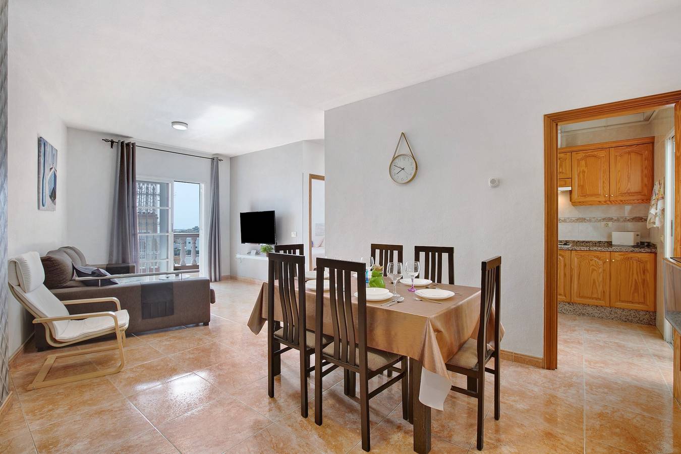 3-Bedroom Holiday Apartment near Santa Cruz with Balcony and Wi-Fi in El Sobradillo, Santa Cruz de Tenerife