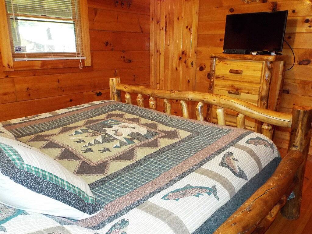 \"Sweet Life\" * Log Cabin auf Cosby Creek mit Wifi- in Cosby (TN), Cocke County