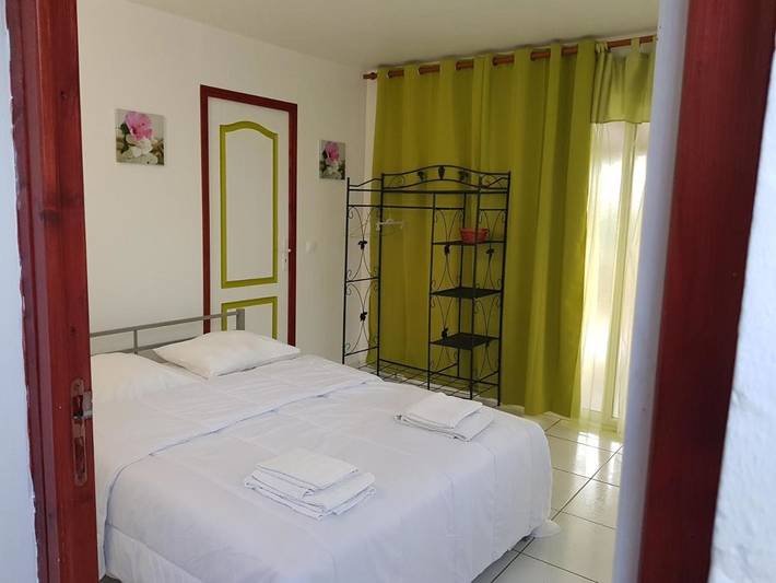 Chambre d’hôte pour 2 personnes, avec terrasse à Baie-Mahault - 2