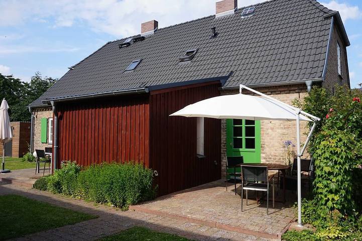 Ferienwohnung für 2 Personen, mit Terrasse und Garten