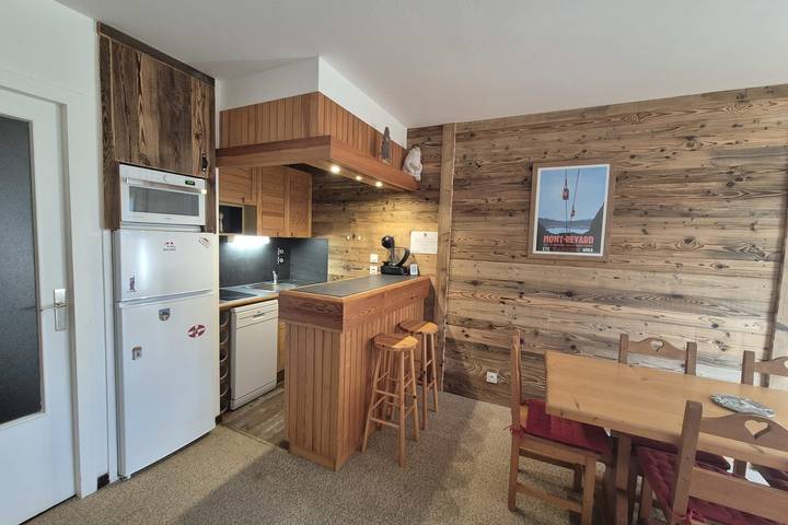 Gîte pour 4 personnes, avec terrasse dans Le Revard - 2