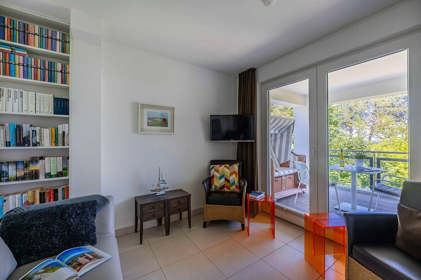 Ganze Wohnung, Stilvolle Ferienwohnung mit traumhaften Ostseeblick in Strandkörbe, Breege