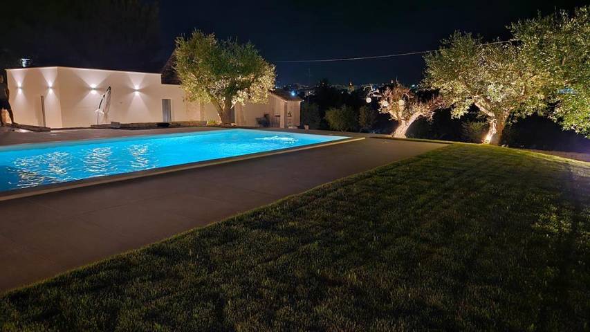 Appartement de vacances pour 4 personnes, avec vue ainsi que jardin et piscine