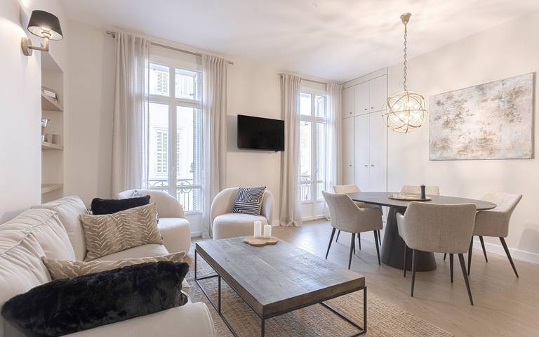 Gîte pour 4 personnes dans Cinema Les Arcades Ales