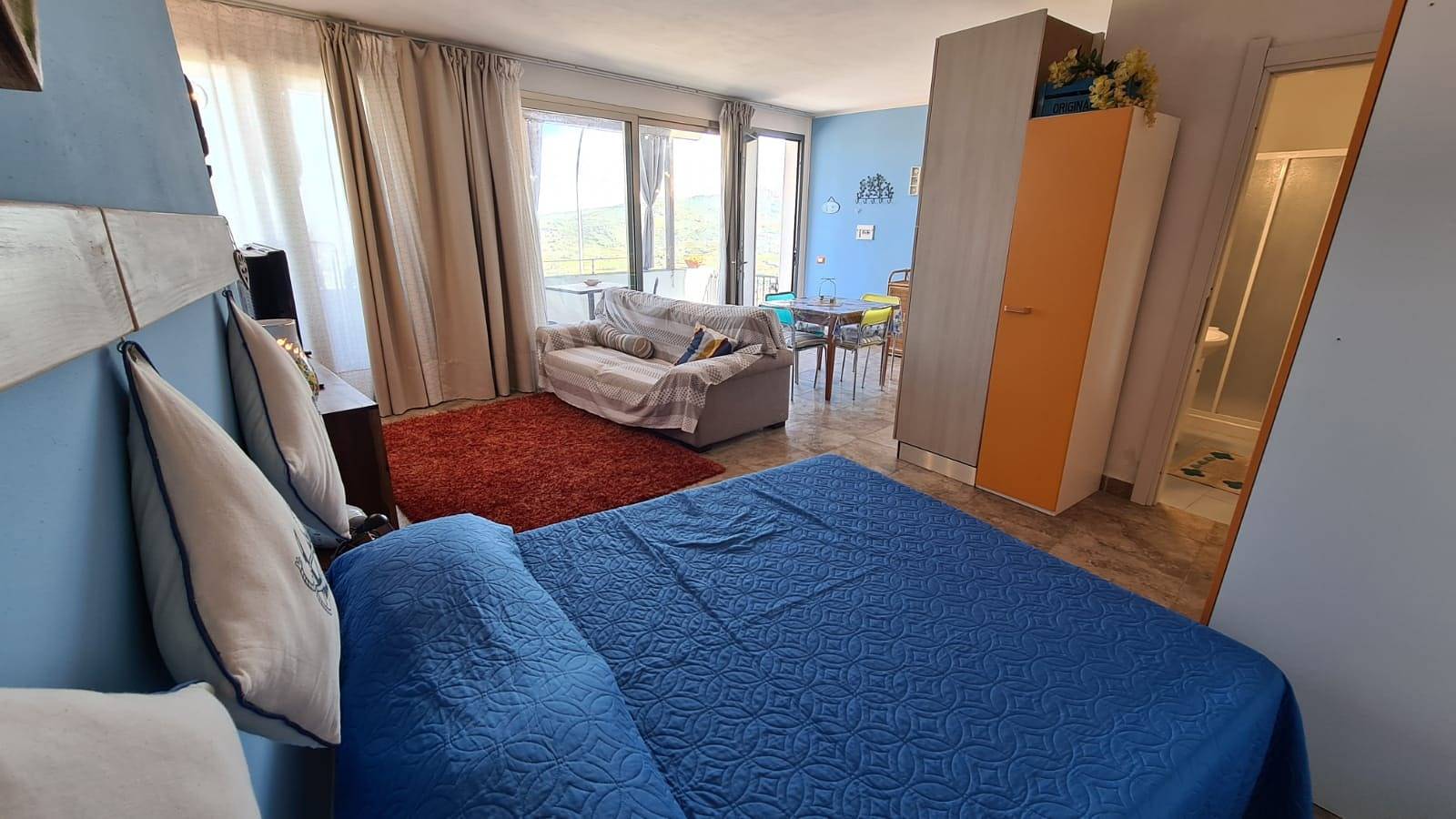 Appartamento intero, Appartamento 'Mono San Rocco' con vista mare, terrazza e A/C in Capoliveri, Isola d'Elba