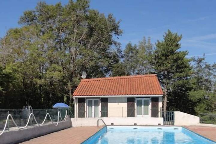 Maison de vacances pour 4 personnes, avec piscine et terrasse - 1
