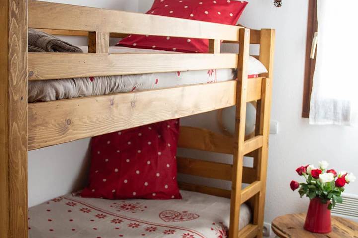 Ganze Wohnung, Apartment für 6 Personen, am Fuße der Piste, Panoramaterrasse in La Plume in La Joue du Loup, Le Dévoluy