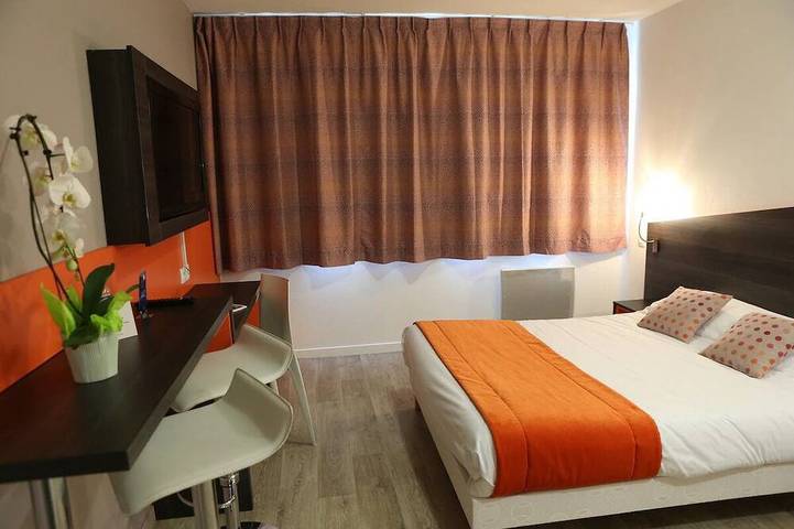 Hotel para 2 personas - 1