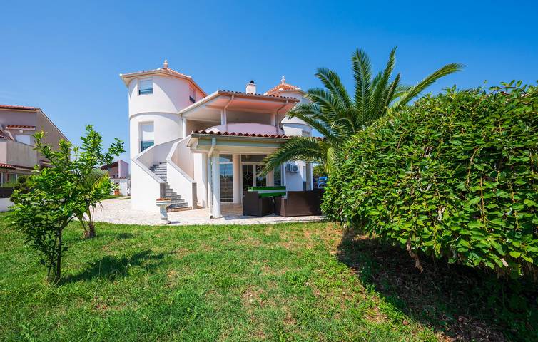 Ferienhaus für 22 Personen, mit Sauna und Terrasse