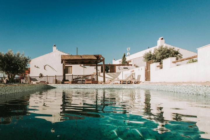 Villa for 4 people, with garden and pool as well as view, with pets - 1