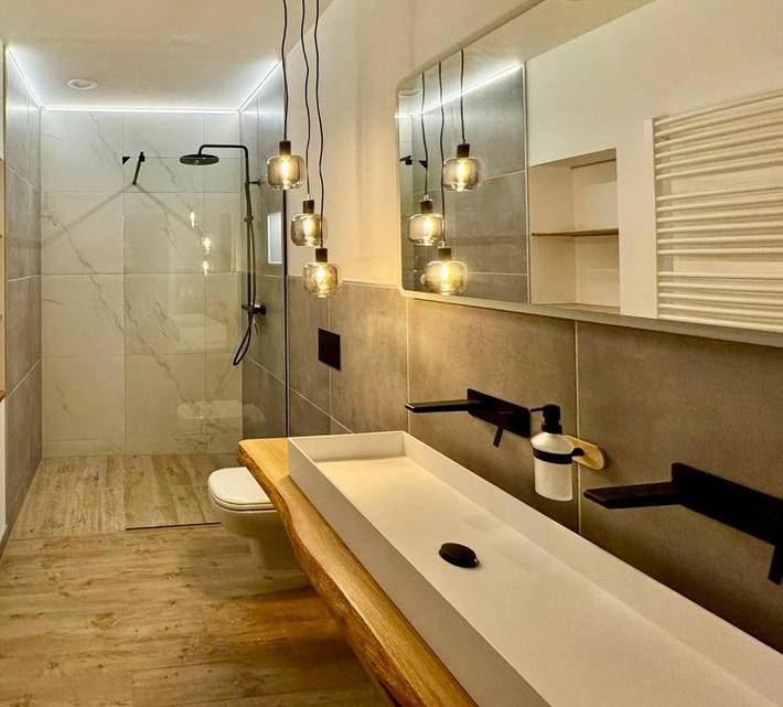 Ferienwohnung für 6 Personen, mit Terrasse und Garten sowie Sauna und Ausblick in Geyer - 3