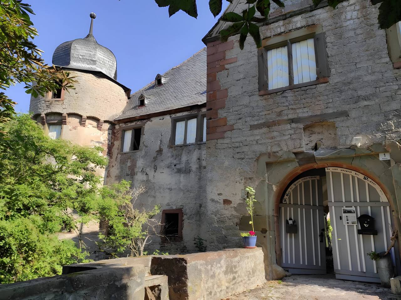 Séjournez au château de Höllrich avec jardin et Wi-Fi – jusqu’à 8 personnes in Maindreieck