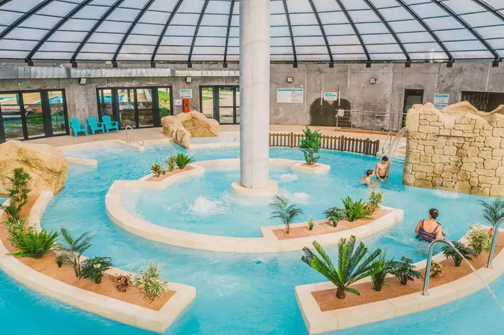 Camping para 2 personas, con piscina además de terraza y sauna - 1