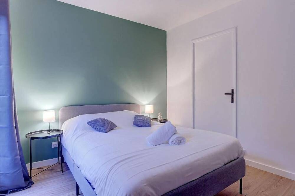 Entire apartment, Appartement Rénové en Plein Centre Ville ! A Quelques Minutes de la Gare in Montigny-le-Bretonneux, Yvelines