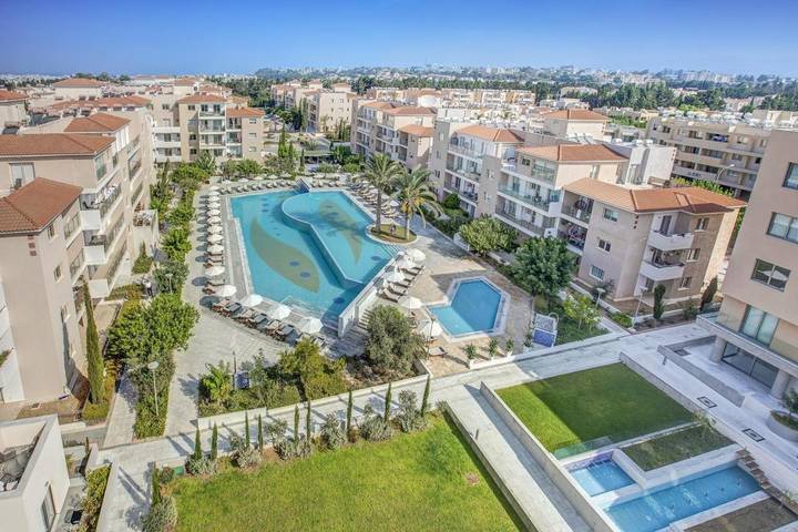 Holiday rental for 7 people, with Balcony and Terrace as well as Hot tub and Garden in Paphos